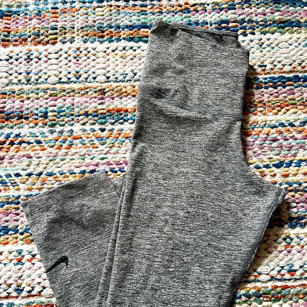 Nike Dri-Fit Leggings size small